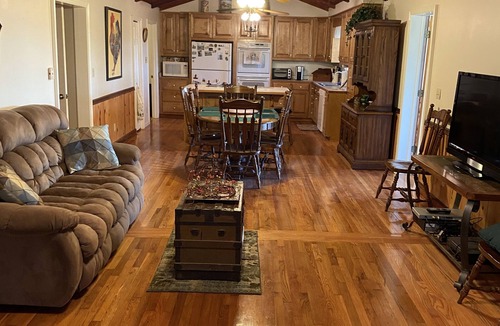 Woodland House | Peaceful Farmhouse Living!