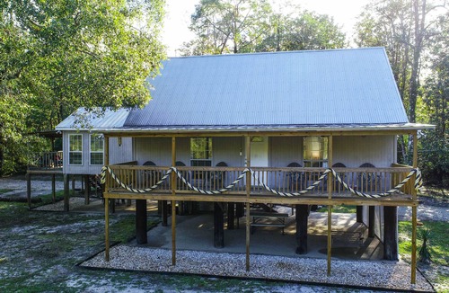 Gulfport Cabin | Peaceful Private Waterfront Cabin