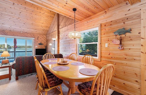 Lake City House | Peaceful Retreat on Sapphire Lake!