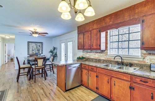 Trenton Cottage | Peaceful Trenton Home w/Patio Near Hiking!