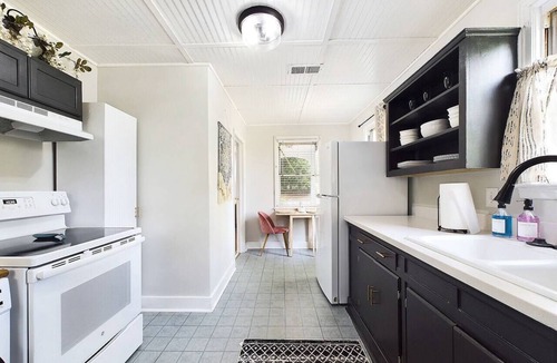 Augusta House | Peachy Corner Cottage