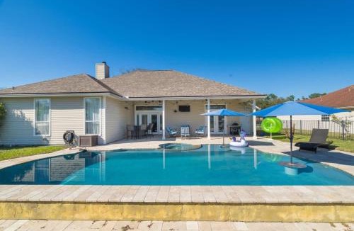 Sandalwood House | Peacock Shores - Team Joseph Ellen