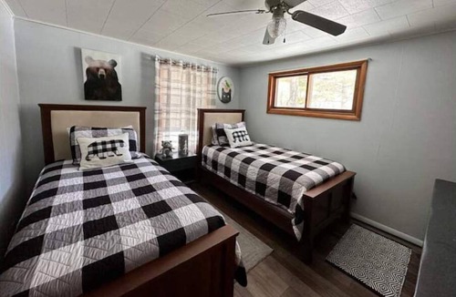 Irons Cabin | Peacock Trail Cabin #2