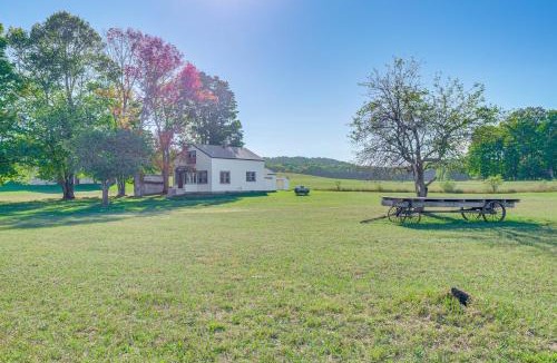 Pellston House | Pellston Farmhouse w/Snowmobile Trail Access!