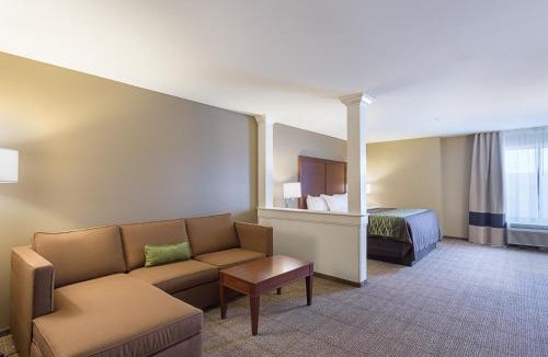 Zachary Hotel | Pennant Hotel & Suites