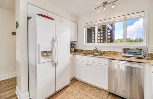 Ono Island Condo | Perdido Key Waterfront - Needle Rush Point- Private Beach - 2 Pools - Flora-Bama