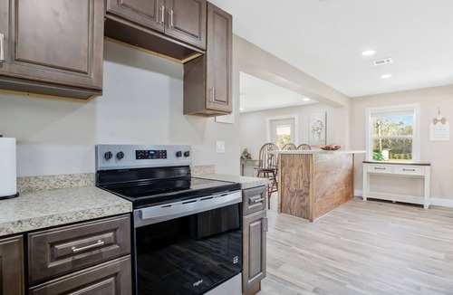 Milton House | Perfect 3-bedroom house with AC in serene Milton