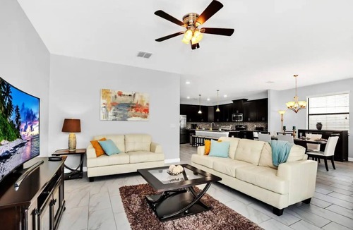 Loughman Villa | Perfect Disney Vacation! Waterpark, Lazyriver!