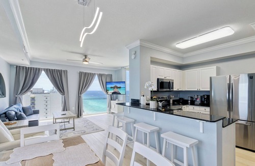 El Centro Beach Apartment | Perfect Family Beach Getaway Relaxing Gulf Front Condo Amazing Resort Amenities