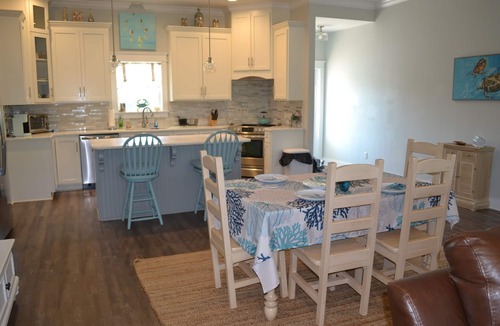 Dauphin Island House | Perfect for your summer getaway. Quiet beach & pool just steps away.