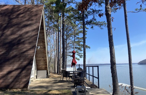 Waterloo House | Perfect lake front cottage! Now with stairs to the water!