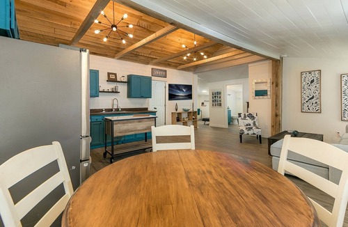 Sanford Cottage | Pet-Friendly 2BR Cottage in Downtown Sanford!