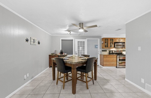 Port Orange House | Pet-Friendly 5BR Retreat w/2 Kitchens + Sleeps 13