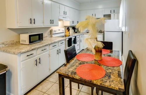 Albany House | Pet-Friendly Albany Home ~ 3 Mi to University!