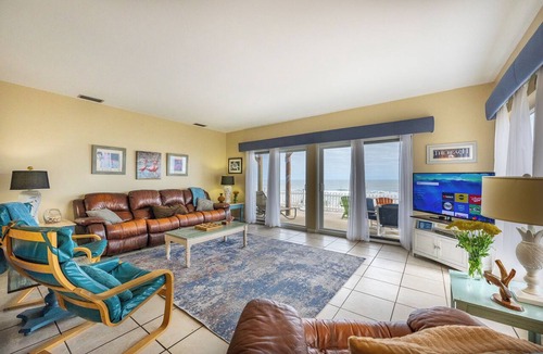 New Smyrna Beach Apartment | Pet Friendly & Beachfront Angel Inn the Sand - Gecko Unit Downstairs South