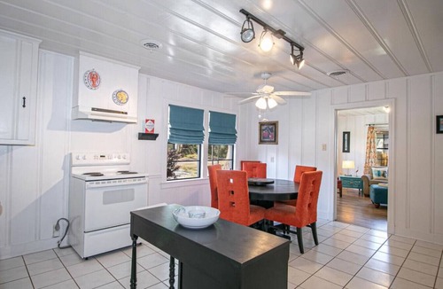 Bay St Louis House | PET FRIENDLY, Close to the Beach, Downtown Bay St Louis, Fishing, and More!