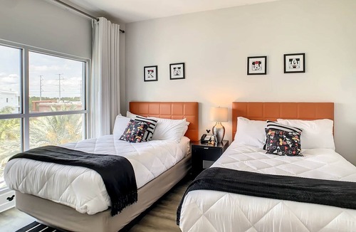 Celebration Hotel | Pet friendly in Orlando area near ESPN Center