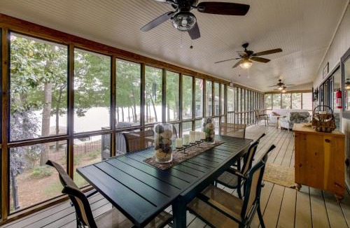 Eatonton House | Pet-Friendly Lake Sinclair Home w/Boat Dock!
