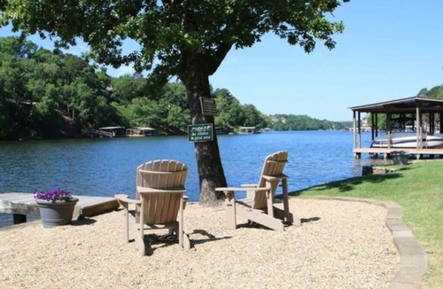 Mid America Apartment | Pet Friendly Studio Cottage #2 At The Water's Edge