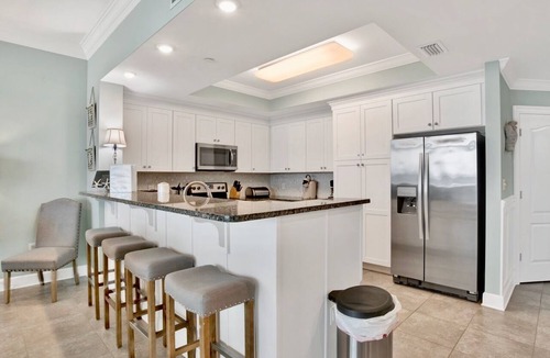 Gulf Shores Condo | Phoenix Gulf Shores 1002 Luxury Beach Front Condo, Oversized, Wet Bar, Pool!