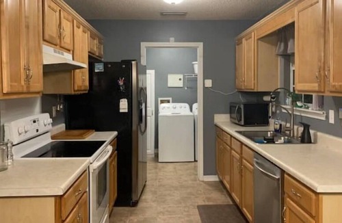 Robertsdale House | Phoenix Landing - Entire Residential Home