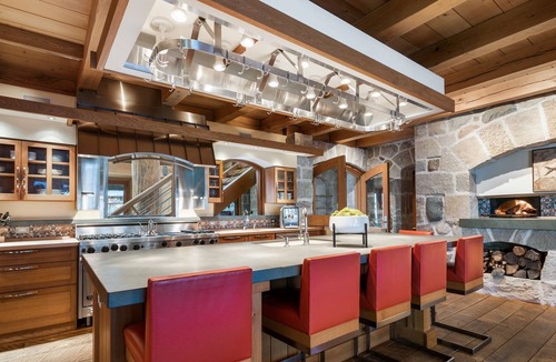 Williamsburg House | Pine Hollow in Elk Rapids - World Class Property!