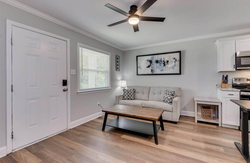 Peach Orchard Apartment | Pines at 5 Corporate Furnished Rentals Suite 210