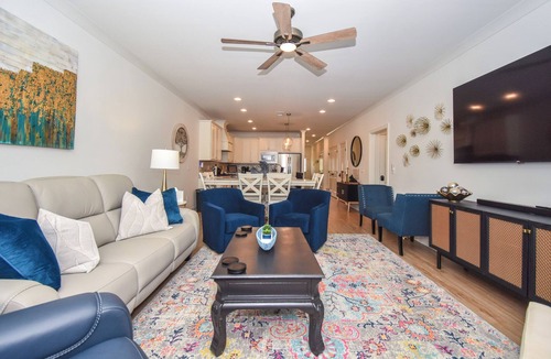 Auburn - Opelika House | Plains GetAway, Game Day Oasis, 13 minutes to Toomers, Luxury Townhome
