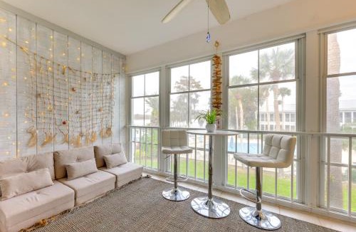 Welaka House | Pool Access & Lanai! Welaka Condo on St Johns