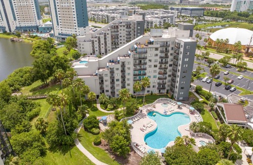 Florida Center Apartment | Pool and Lake view 5 min da Universal Free parking
