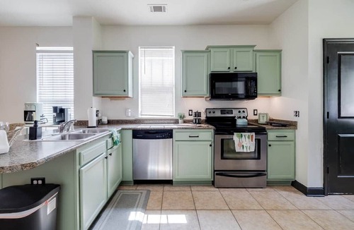 Pooler House | Pooler - Tupelo Honey - TWO Houses - Sleeps 16