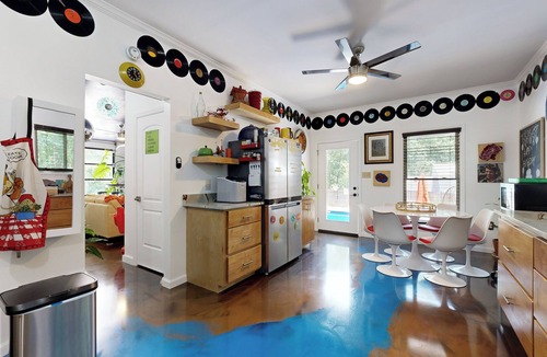 Muscle Shoals House | Poolside Bliss! Retro Retreat in Muscle Shoals