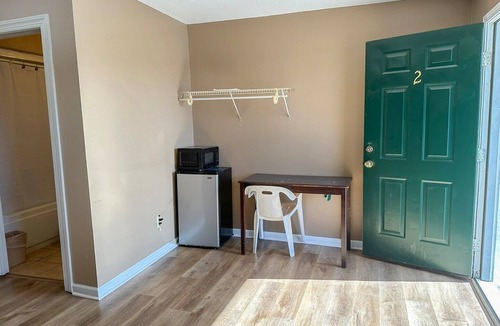Sparta Apartment | Premium 2 Queen Bed Smoking