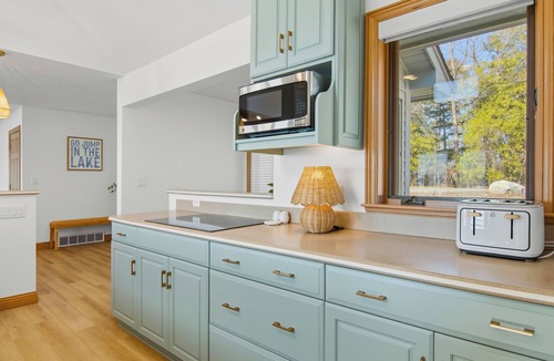 Glen Arbor House | Prime Big Glen Lake Frontage – 127’ of Private Paradise