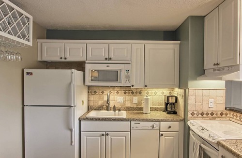 Boyne Falls Condo | Prime Location at Boyne Mountain I Golf, Swim, & Ski I Avalanche Bay