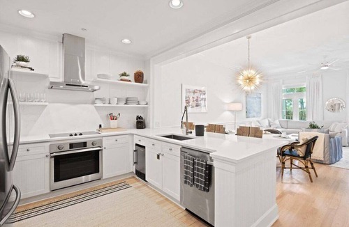 Beach District Condo | PRIME LOCATION! WATERCOLOR CONDO FULLY RENOVATED! STEPS TO BEACH CLUB!