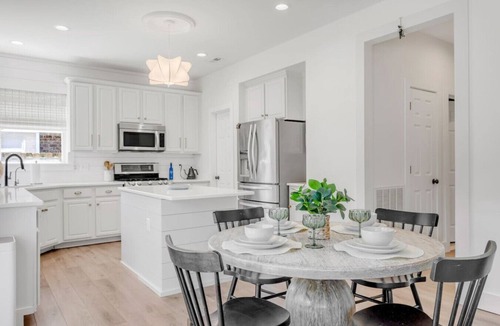 Thompson's Station House | Pristine 4BR w/Fire Pit, Walk to Starbucks & Swig