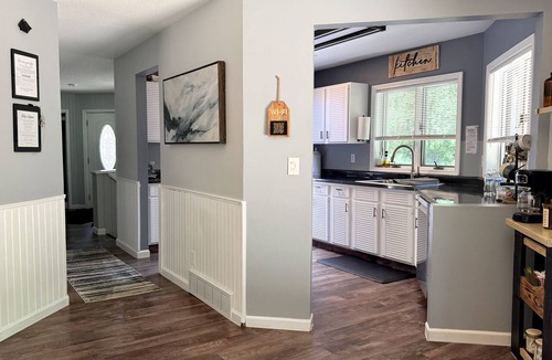 Kendall House | Private 5-Acre Family Retreat Sleeps 12 Game Room Near Wine Country & Lake MI