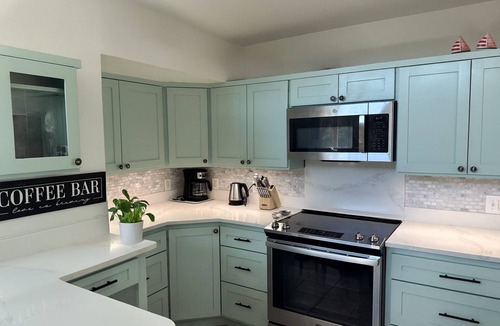 Surf Side Shores House | Private Beach House, Pet Friendly, Ft Morgan Sleeps 10, next to Kiva Golf Course