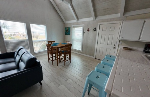 Silver Cay House | Private Boat Ramp - Free use of Kayaks - Crab - Fish, all at your front door.
