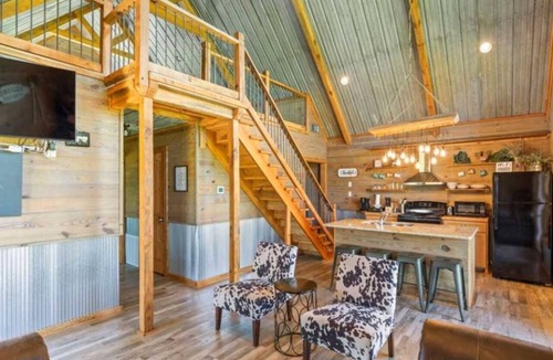 Union Springs Hotel | Private cabin getaway