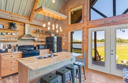 Union Springs Hotel | Private cabin getaway