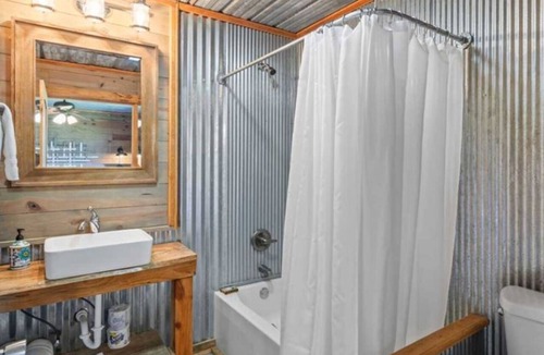 Union Springs Hotel | Private Country Getaway