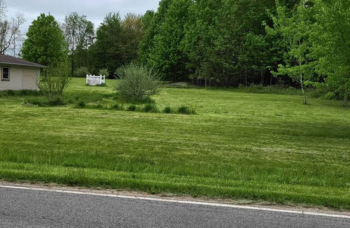 Grand Junction House | Private Country Escape on 5 Acres, Fast Wi-Fi, 15 Min to Lake Michigan