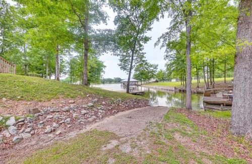 Gadsden House | Private Dock! Beautiful Neely Henry Lake Retreat