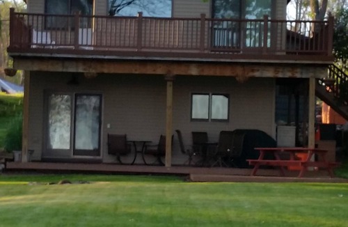 Rapid City House | Private Elk Lake waterfront home, Avaialble for end of August only 500 night