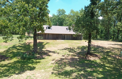 Mooringsport House | Private Hilltop Home on Caddo Lake