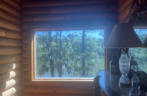 Redwood House | Private Lakefront House for Fishermen, Hunters, Lake-goers, and the Whole Famliy