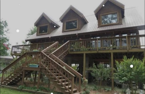 Redwood House | Private Lakefront House for Fishermen, Hunters, Lake-goers, and the Whole Famliy