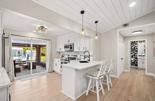Holiday Beach House | Private Pool~ Huge Backyard~PCB Paradise. Walk to Bars, Beach & Family Fun